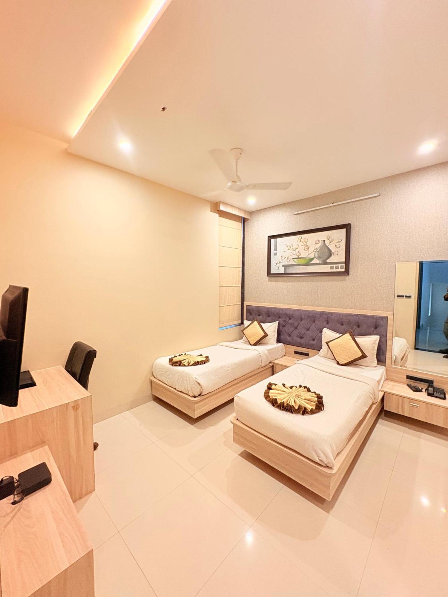Parampara Hotels And Resorts Udaipur Eksteriør billede